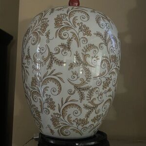 Elegant Gold and White Ceramic Vase
